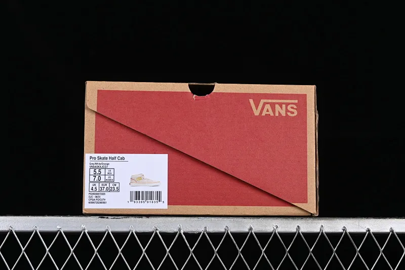 All Categories Vans Vans Series Vans Mid Vans China FTMD x Vans Half Cab Little Kid Joint Anaheim Series China Skateboard Shoes VN0A5KXJCG1